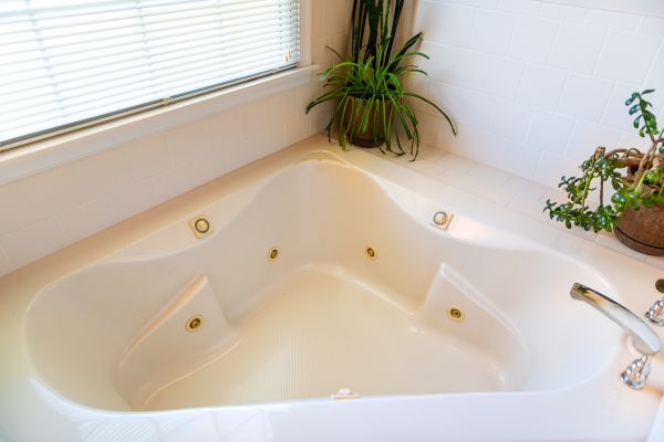 Cost of Soaking Tub Installation in Kansas City
