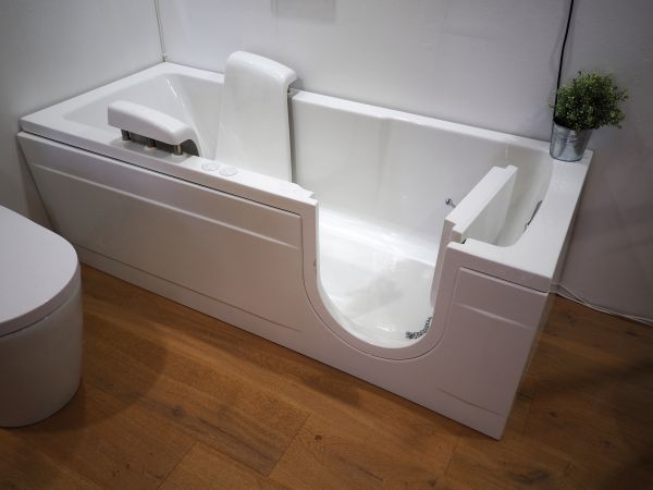 Cost of Walk In Tub Installation in Kansas City